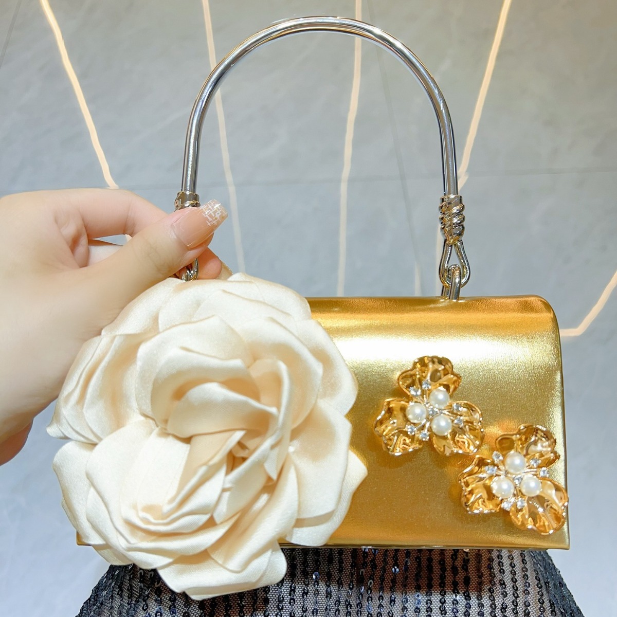 Women Bags Gold - Luxury Gold 3D Flower Clutch Bag